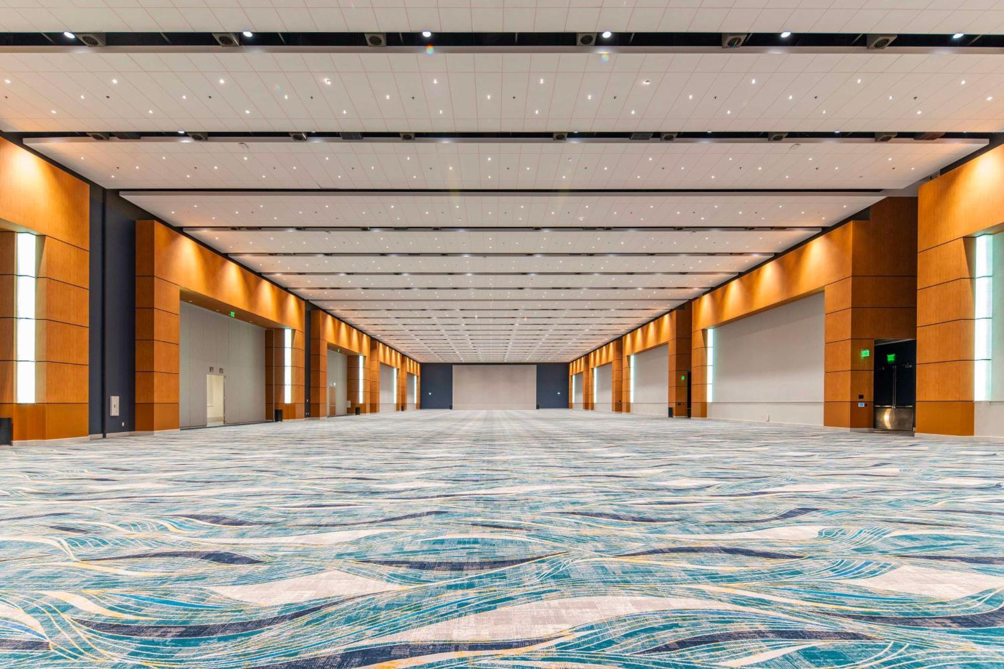 Doubletree By Hilton Hotel Cedar Rapids Convention Complex Exteriör bild