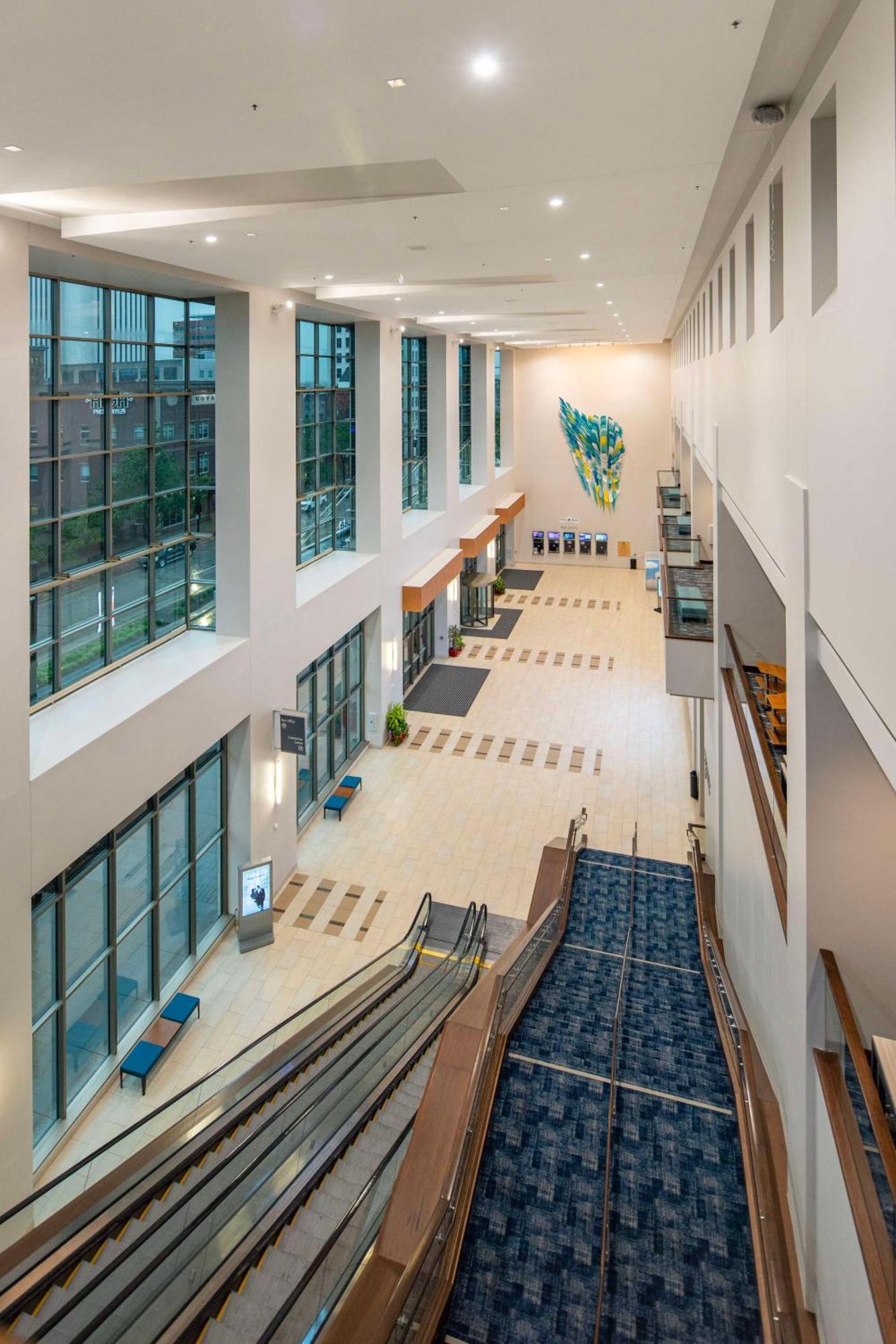 Doubletree By Hilton Hotel Cedar Rapids Convention Complex Exteriör bild